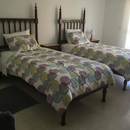 Olinda's Two Bedroom Апартаменты *