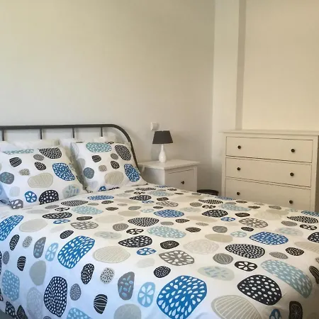 Olinda's Two Bedroom * 라고스